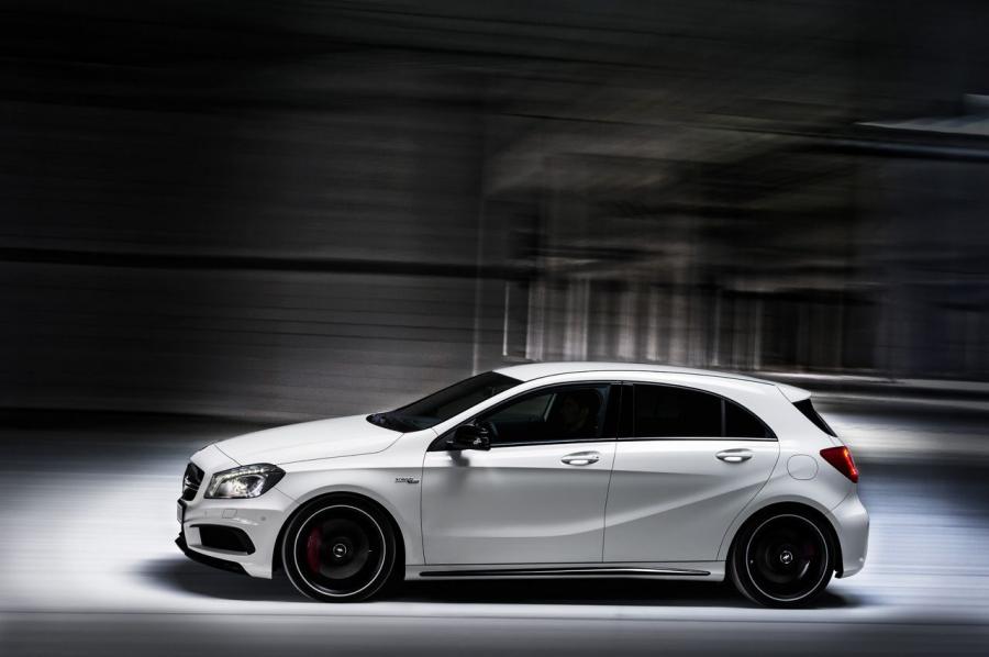  Mercedes-Benz A45 AMG 2014 года  (фото 2 из 24)